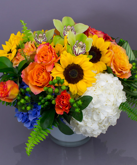 Floral Embrace - Sunflowers, Roses & Hydrangea Danvers, MA 