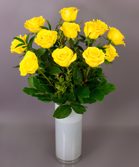Long Stemmed Yellow Roses