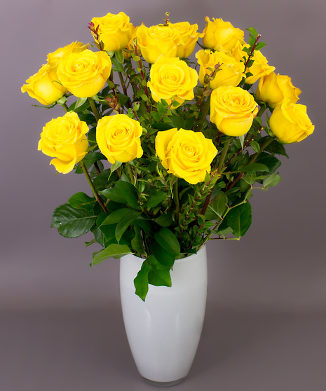 Long Stemmed Yellow Roses - Danvers, MA Delivery - Currans Flowers