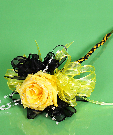Yellow Jackets Princess Rose Wand