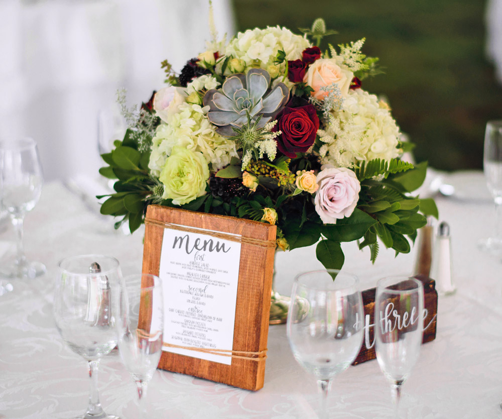 Currans Flowers Flowers, Plants & Gift Delivery Danvers, MA